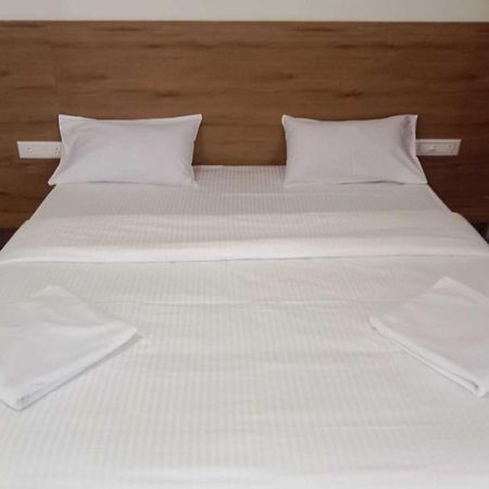 Royal Kitchen Otel Hirisave Dış mekan fotoğraf