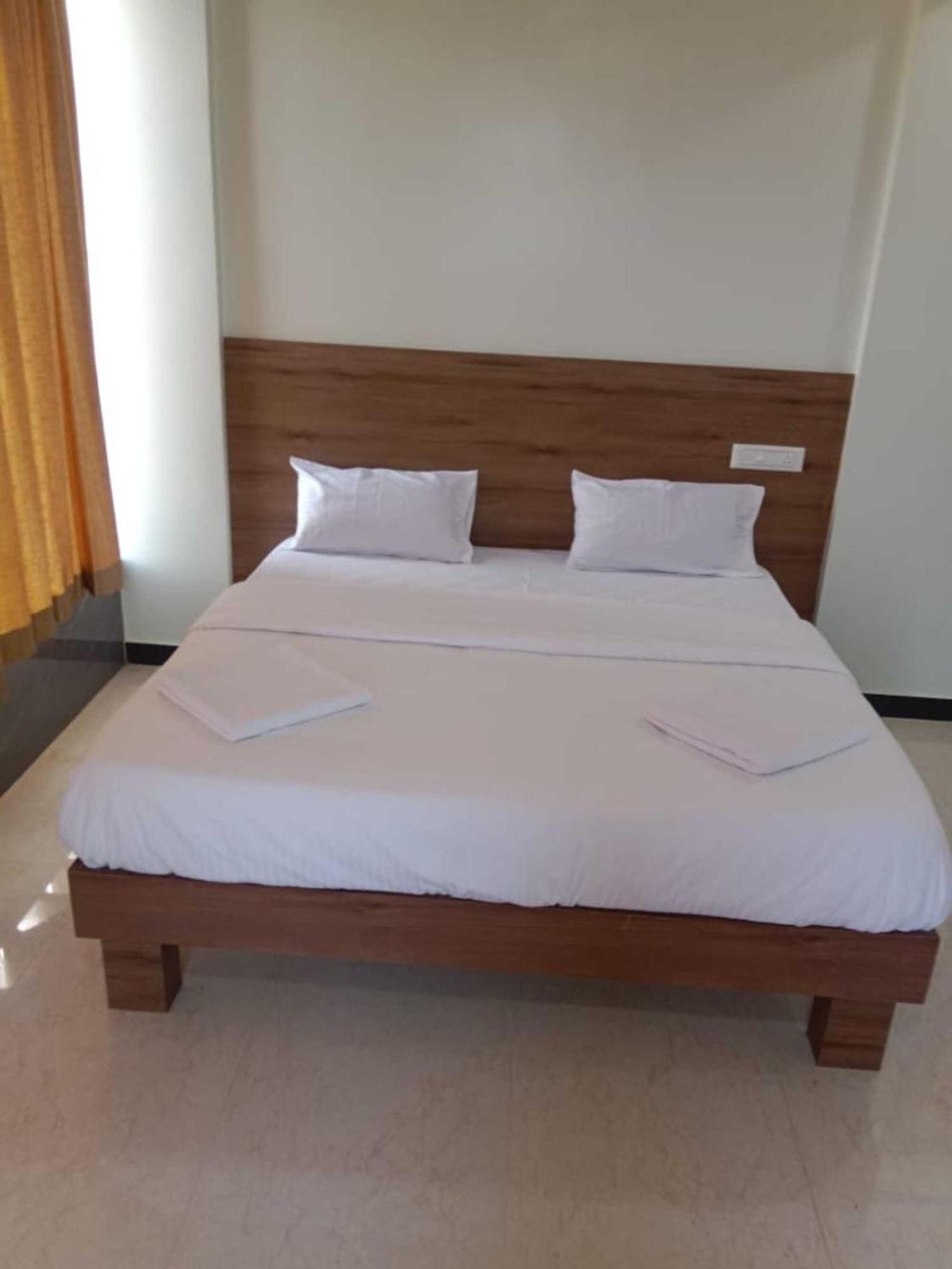 Royal Kitchen Otel Hirisave Dış mekan fotoğraf